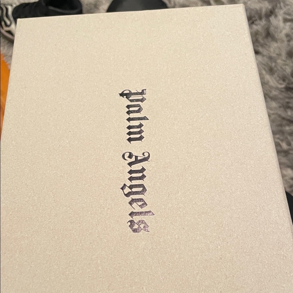 Palm Angels Beige Box
